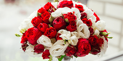 Surprise Your Partner by Sending Anniversary Flowers Online