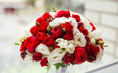 Anniversary Flower Etiquette