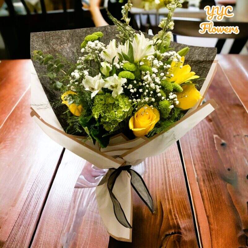 20231114 185515870 iOS yellow rose bouquet